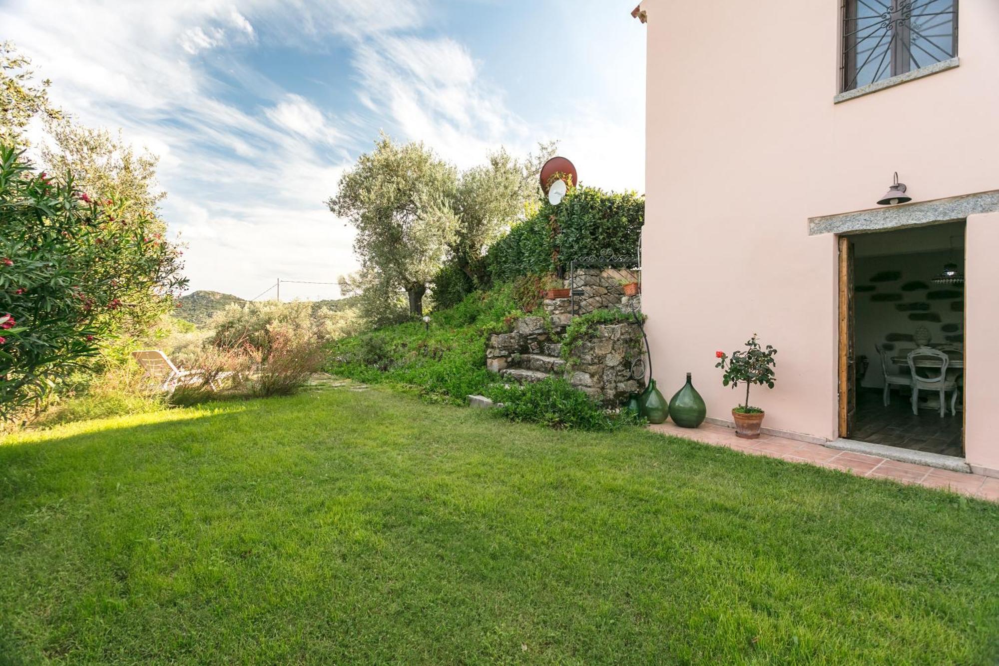 Villa Peditoltu أولبيا المظهر الخارجي الصورة