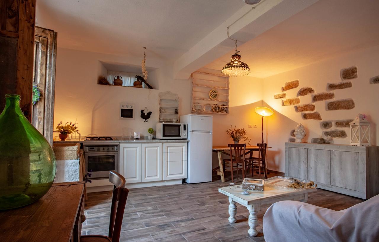 Villa Peditoltu أولبيا المظهر الخارجي الصورة